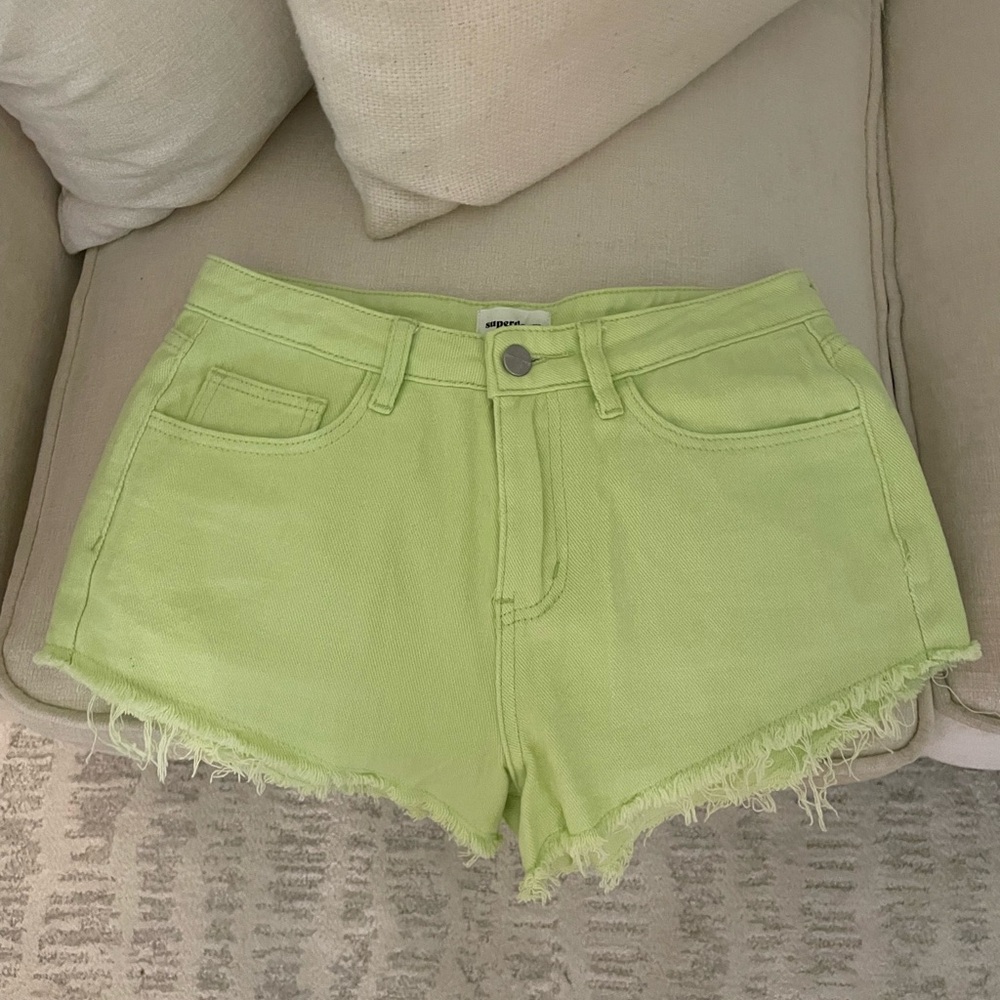 SUPERDOWN GREEN JEAN SHORTS